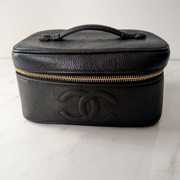 CHANEL Timeless Vanity Cosmetic Case Black Caviar Leather Gold Medium - Picture 1 of 13